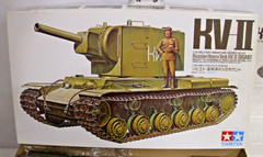 TAMIYA RUSSIAN KV-II WWII HEAVY TANK MODEL KIT 1/35 35063