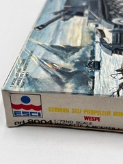 ESCI 8004 Sd.Kfz.124 Wespe German Self-Propelled Howitzer WWII 1:72 Model Kit