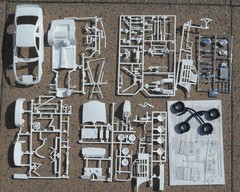 DONOR 1994-1995 NASCAR FORD THUNDERBIRD STOCK CAR MODEL KIT- WHITE – 1/24