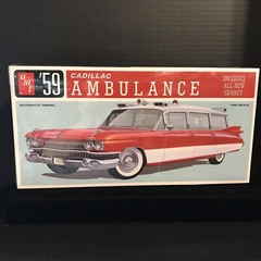 AMT 1395/12 ‘59 CADILLAC AMBULANCE MODEL KIT-NIB-1/25 SCALE