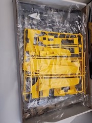 RENAULT RE 20 / RE 23 HELLER 1:12 KIT, F1 FORMULA 1 GRAND PRIX *SEALED BAGS*