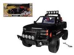 Motormax 79134BK 1/24 1992 Chevrolet 454 SS Pickup Truck Off Road