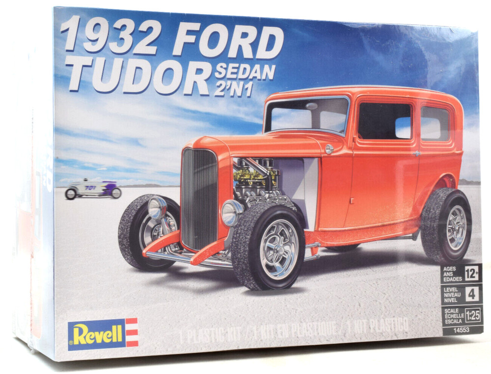 Revell 1932 Ford Tudor Sedan 2-In-1 1/25 Scale Plastic Model Car Kit 14553