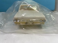 1/25 LINDBERG 1964 DODGE 330 S/S COLOR ME GONE BUILT MODEL CAR KIT OPEN B12