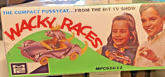 1:25 Wacky Races: Compact Pussycat Figure Snap MPC Model Kit Penelope Pitstop