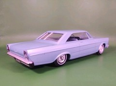 1965 Ford Galaxie 500 XL Dealership Promo Car 1:25 SCALE 8.25×3″