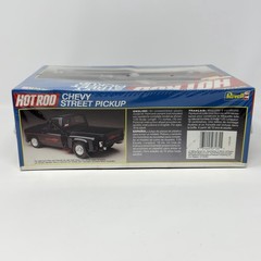 Revell Chevy Street Pickup Hot Rod Model Car Kit 1/25 Scae No 7135 NEW Sealed