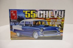 AMT 1955 Chevy Bel Air Sedan 1:25 Scale Model Kit
