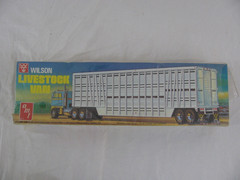 Vintage 1972 AMT 1/25 Wilson Livestock Van Semi-Truck Trailer Kit #T594 NOS