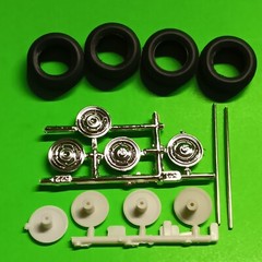 1972 GMC Jimmy Blazer 4×4 1/25 AMT Stock Tire Rim Wheel Axle Chrome Hubcap Part