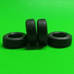 1972 GMC Jimmy Blazer 4×4 1/25 AMT Stock Tire Rim Wheel Axle Chrome Hubcap Part