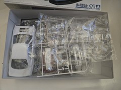 Aoshima 1/24 NISSAN BNR34 SKYLINE GT-R V-spec II ’02 Model Kit 08