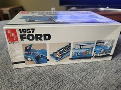 Vintage Issue AMT 1957 Ford Fairlane model kit Factory Sealed! 1/25