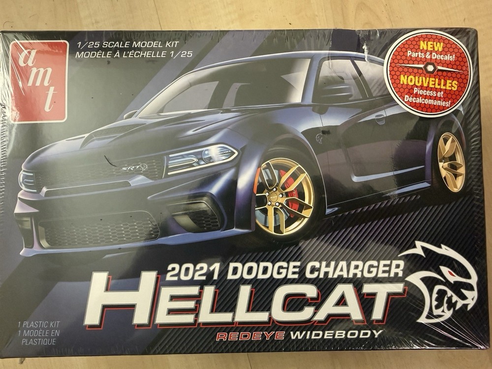 AMT 1:25 2021 Dodge Charger SRT Hellcat Redeye Widebody Kit Decals