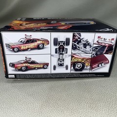 Revell 14528 70 Plymouth Duster Model car assembly kit 1:24