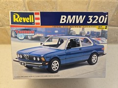 Revell, Tuner Series, BMW 320i, 1/25 scale !!Sealed Inside!!