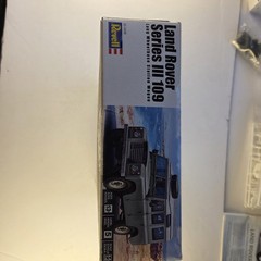 Land Rover Series 111 109 Revell 1:24 Parts In Sealed Bags