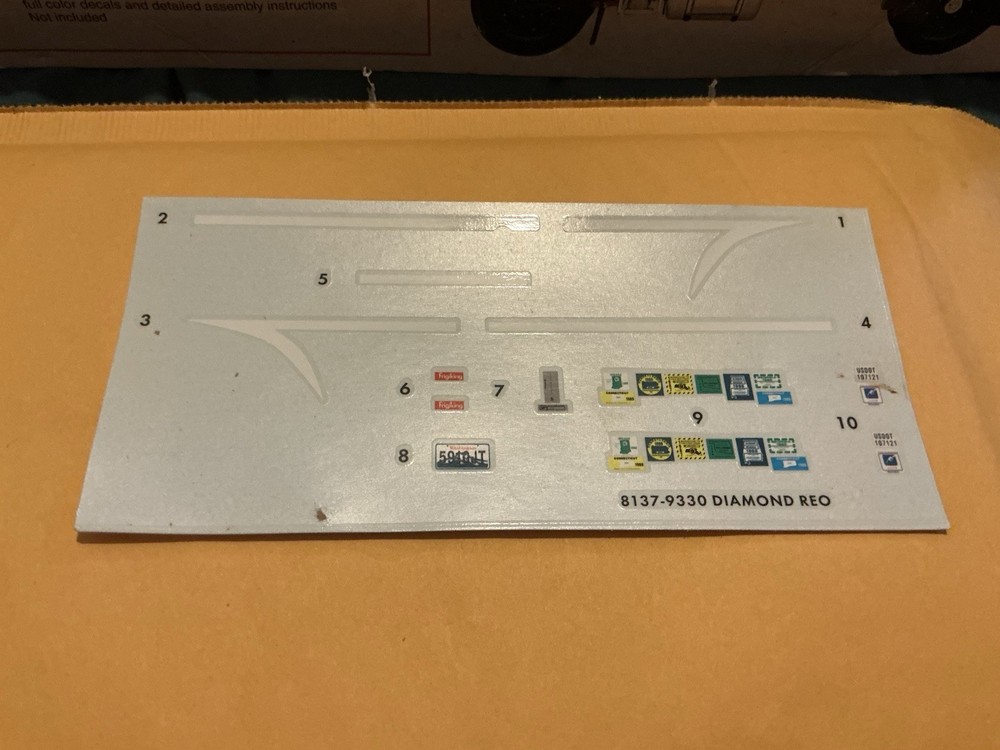 1 25 scale model parts Diamond Reo Decal Set Only