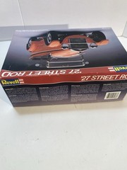 Revell 7238 1927 Street Rod 1/25 Scale Model Kit Open Box Unbuilt