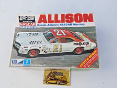 VINTAGE ORIGINAL MPC Donnie Allison NASCAR MERCURY Model KIT “SEALED BAG” 1/25