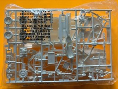 HOT ROD 1969 FORD MUSTANG SUPER CJ COUPE MODEL KIT 2 REVELL 1/25 SCALE COOL LOOK
