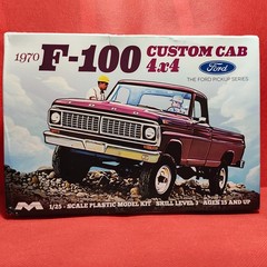 Tailgate 1970 Ford F-100 4×4 Pickup 1:25 scale model car part Moebius