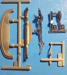 56 CHEVY NOMAD – DASH AND STEERING WHEEL – REVELL 2489 – MODEL CAR KIT PARTS LOT