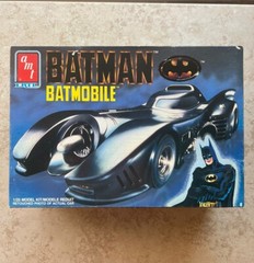 AMT DC Comics 1989 Keaton Batman Batmobile Model Kit – 1:25 Scale – Opened