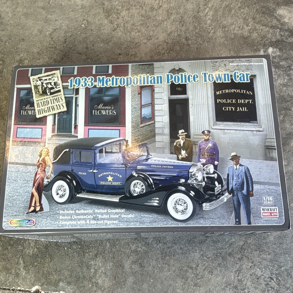 Minicraft 1933 Metropolitan Police Town Car Model Kit 1:16 Decals MPN 11230