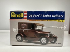 Revell ’26 Ford T Sedan Delivery and ’34 Ford Street Rod 1:25 Scale BUNDLE