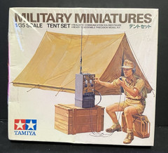 Tamiya 1/35 German Hanomag Sd.Kfz.251 Bundle + AFV Club Tracks Afrika Korps NOS