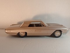 RARE 1963 Ford Thunderbird Dealer Promo 1:24 Plastic Car Bronze