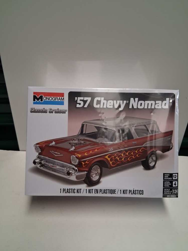 Monogram ’57 Chevy Nomad “Classic Cruiser” Model 1:24 Scale Level 4 2022 New