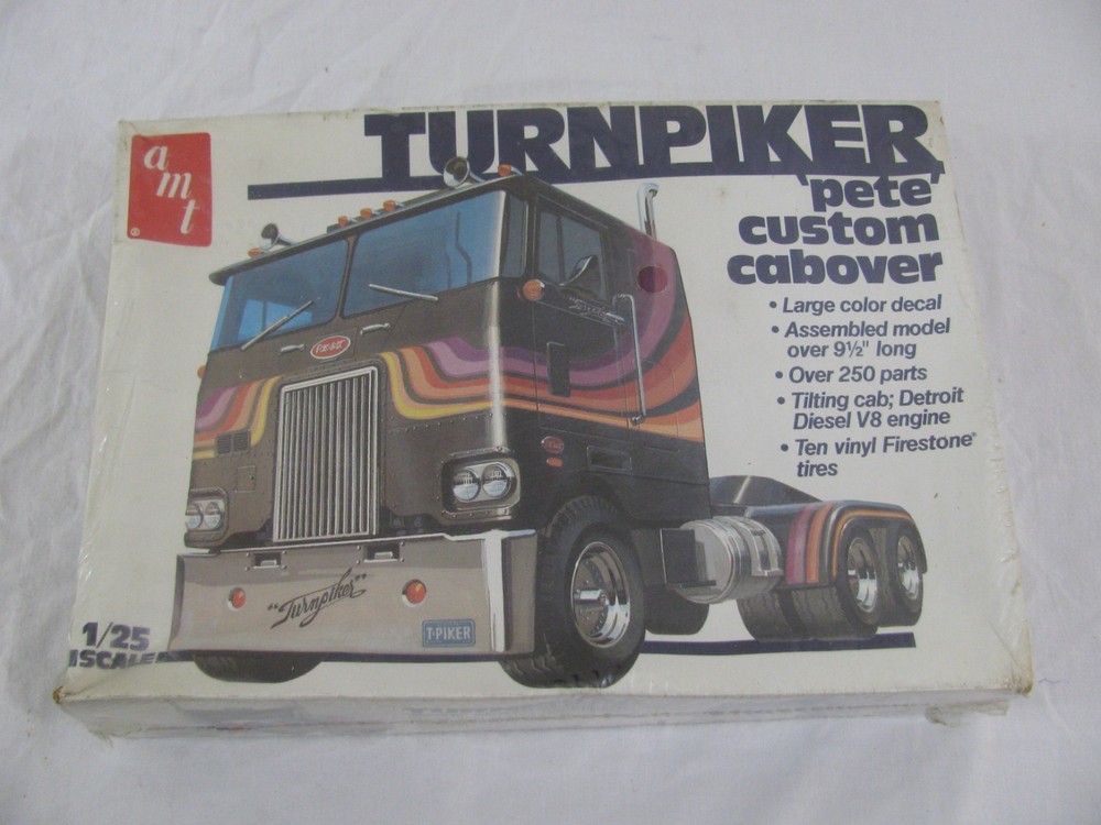1978 AMT 1/25 Turnpiker Peterbilt Custom Cabover Tractor Semi Truck Kit 5006 NOS