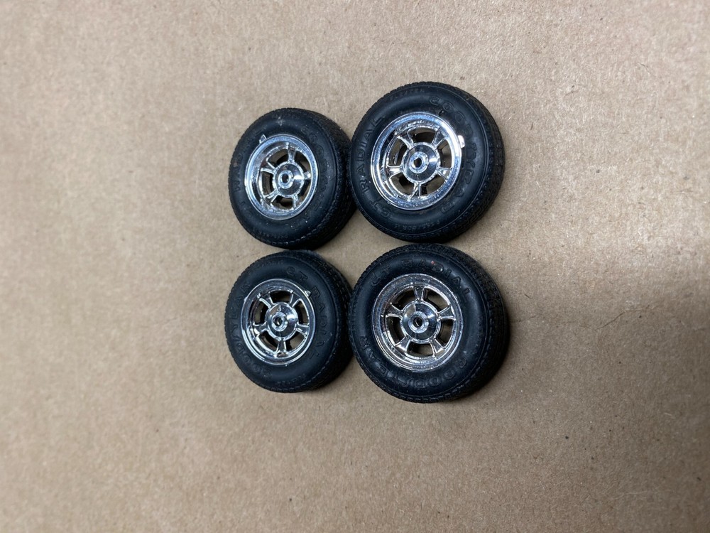 CUSTOM Mags 1/25 Scale Muscle Car Hot Rod Street Rims & Tires SET Goodyears WOW