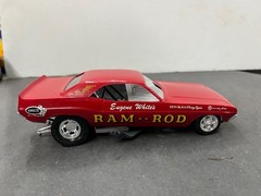 C11 Johan Dodge Challenger Ram Rod Funny built model Car Vintage McM 1/25