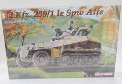 Dragon Model Kit WWII German Half Track 1/35 Sd Kfz 250 le Spw Alte 6117 SEALED