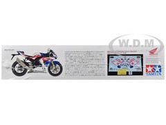 MODEL KIT HONDA CBR1000RR-R FIREBLADE SP 30 YEARS MOTORCYCLE 1/12 TAMIYA 14141