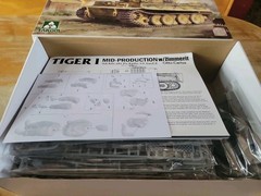 TAKOM 2200 1/35 Tiger I Mid Production Zimmerit Otto Carius`Model Kit NEW IN BOX