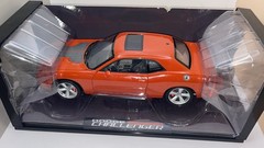2009 Dodge Challenger SRT8 HIGHWAY 61 Ertl 1:18 MIB Red Orange Wrong Box