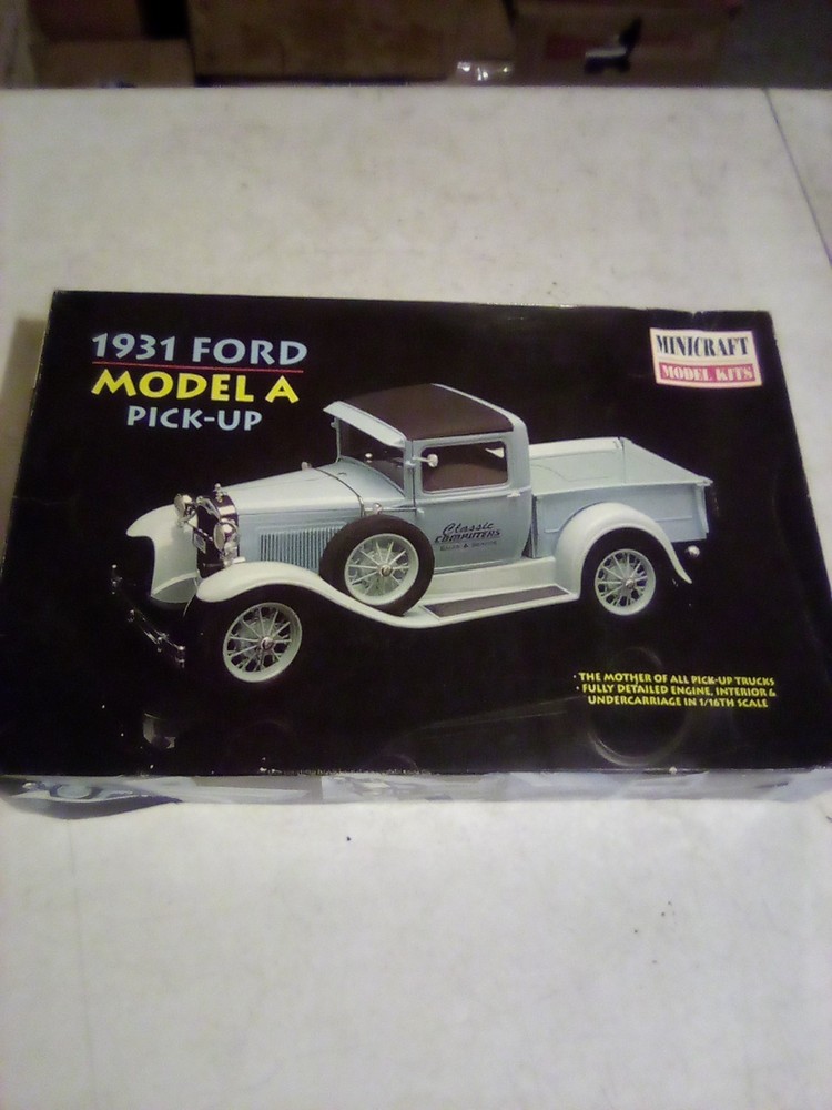A1B Vintage Minicraft 1931 Ford Model A Pick Up Model Kit 1/16. #11204. NIOB