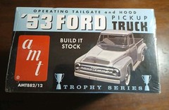 New AMT 1953 Ford Pickup Truck 3 in 1 Trophy Series 1:25 Model Kit #682/12