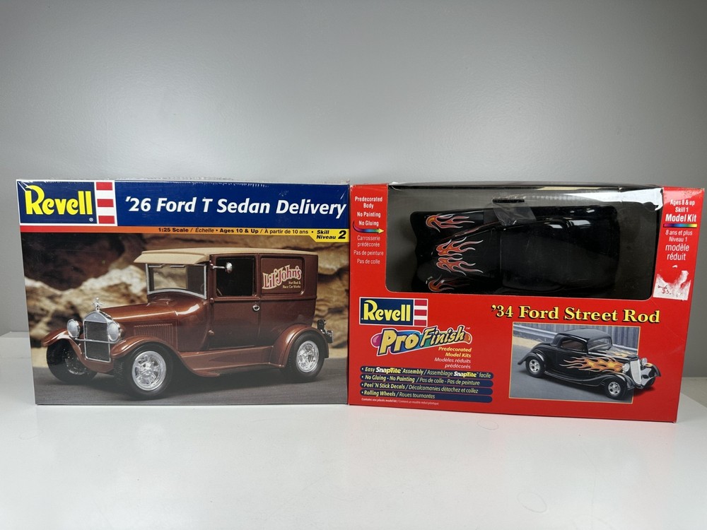 Revell ’26 Ford T Sedan Delivery and ’34 Ford Street Rod 1:25 Scale BUNDLE