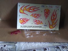 1:25 Revell 87-7605 Awesome 1932 Ford 3 window coupe molded in white plastic 96