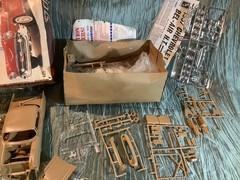 VINTAGE MODEL KIT -AMT#6563 “57 CHEVY BELAIR HARDTOP OPEN Box