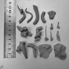 1/24 Scale Resin Figure Model Kit Female Pirate Unassembled, Unpainted Model Kit