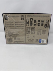 Cadillac 2005 Escalade EXT 1/25 Model Kit AMT 1317 Factory Sealed M23