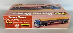 Vintage HO Lindberg Snapfit Ford CL-9000 Heavy Mover 1052 Canvas Covered Trailer