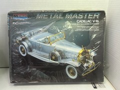 1/24 MONOGRAM METAL MASTER CADILLAC V-16 PLASTIC MODEL KIT
