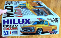 Aoshima Toyota Hilux RN30 Cal Look Pickup Truck Model Kit Single Cab 1/24 US Sel